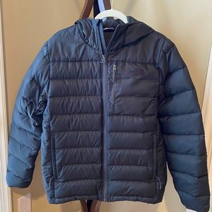 The North Face Men's Aconcagua Hooded Down Jacket
- Size: Small
- Color: Black